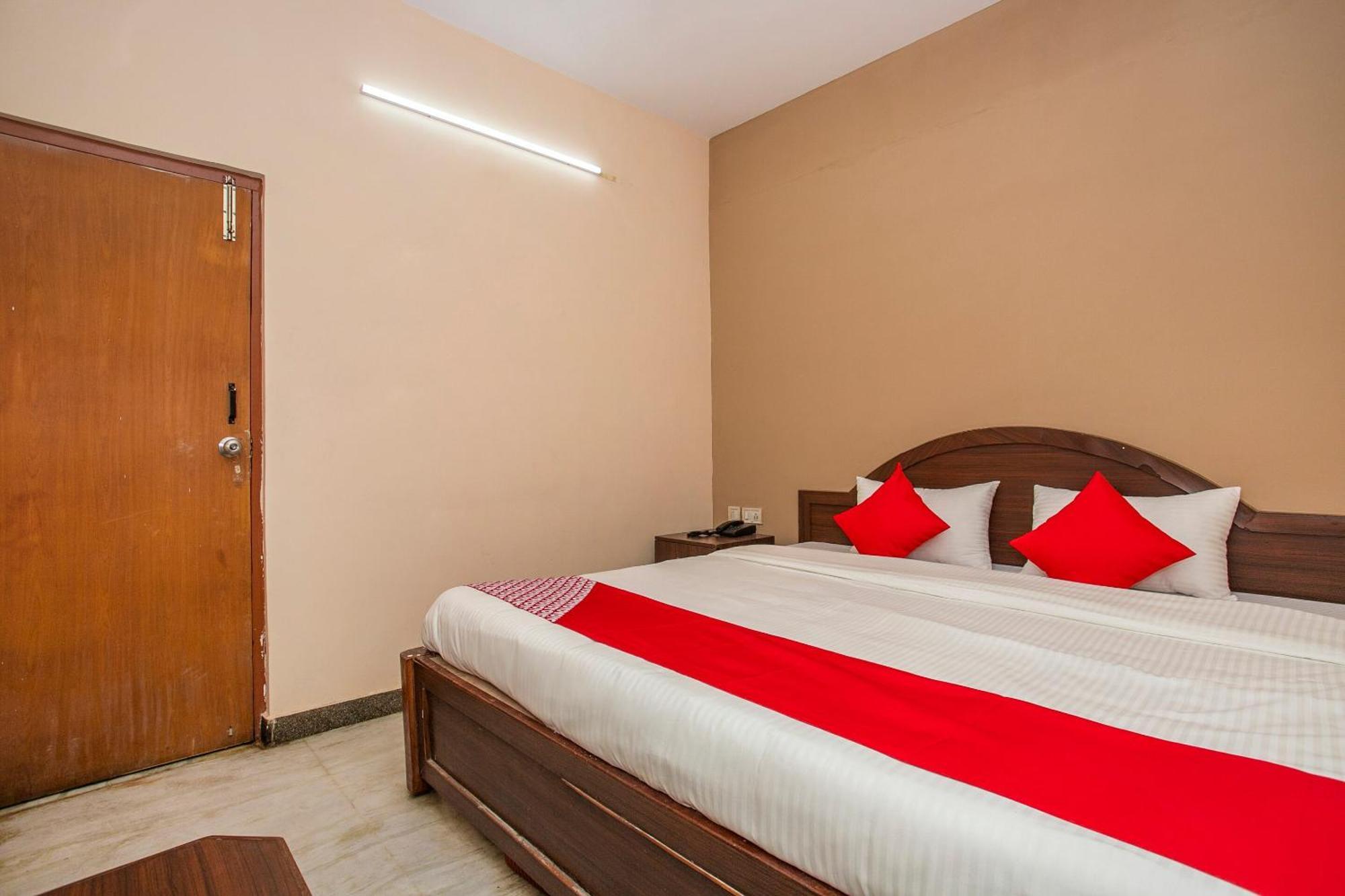 Hotel O Royal Residency Near Hare Krishna Hill Jālahalli Exteriér fotografie