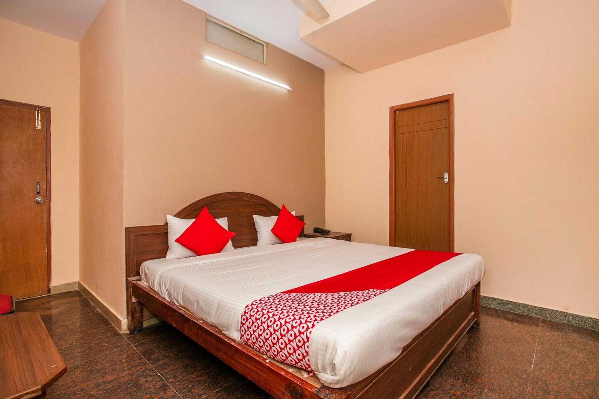 Hotel O Royal Residency Near Hare Krishna Hill Jālahalli Exteriér fotografie